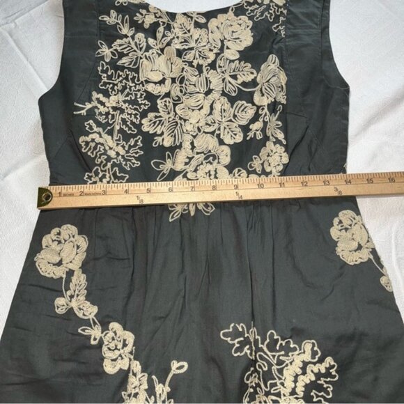 J. Crew Mirabel Cap Sleeve Gray Dress with Cream Embroidery Size 2 - Picture 5 of 16